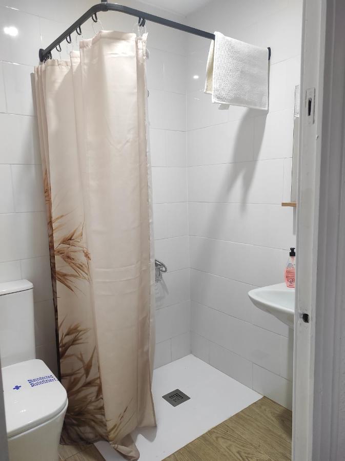 Bruguera 4 *